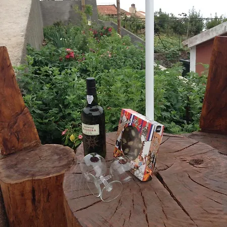 Casa Mao-cheia * Arco da Calheta (Madeira)