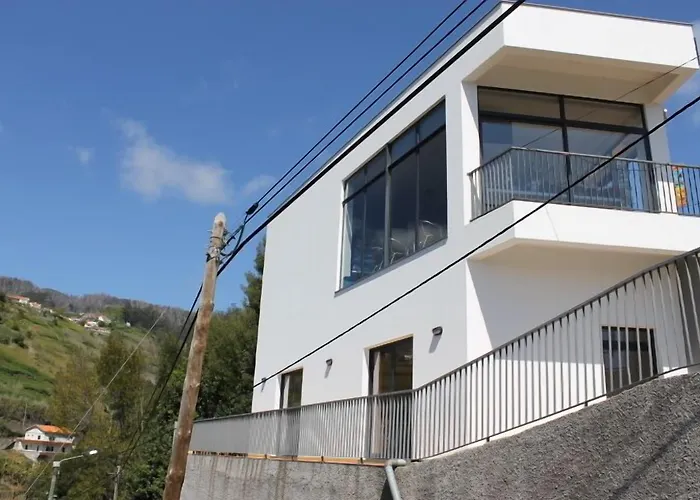 Casa Mao-cheia Arco da Calheta (Madeira)