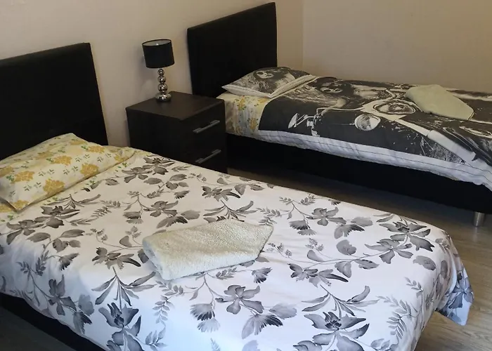 Casa Mao-cheia * Arco da Calheta (Madeira)