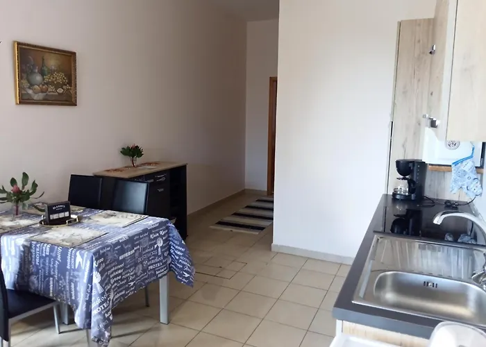 Casa Mao-cheia Arco da Calheta (Madeira)